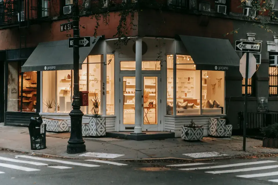 Exploring Avondale: Landmarks and Local Life in Avondale